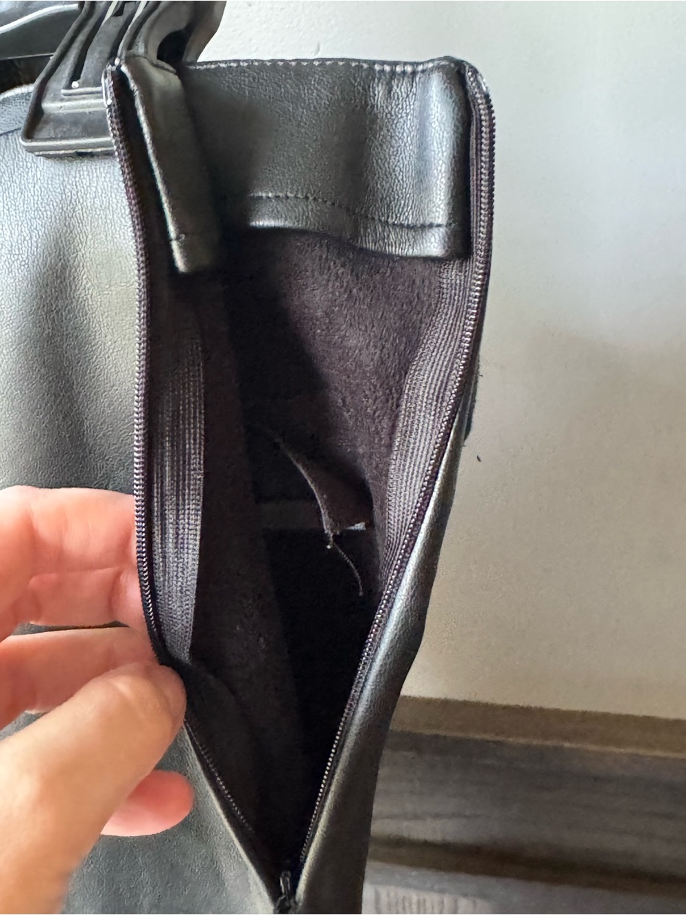 Mango Black Faux Leather womens pants medium Euc - Picture 5 of 6